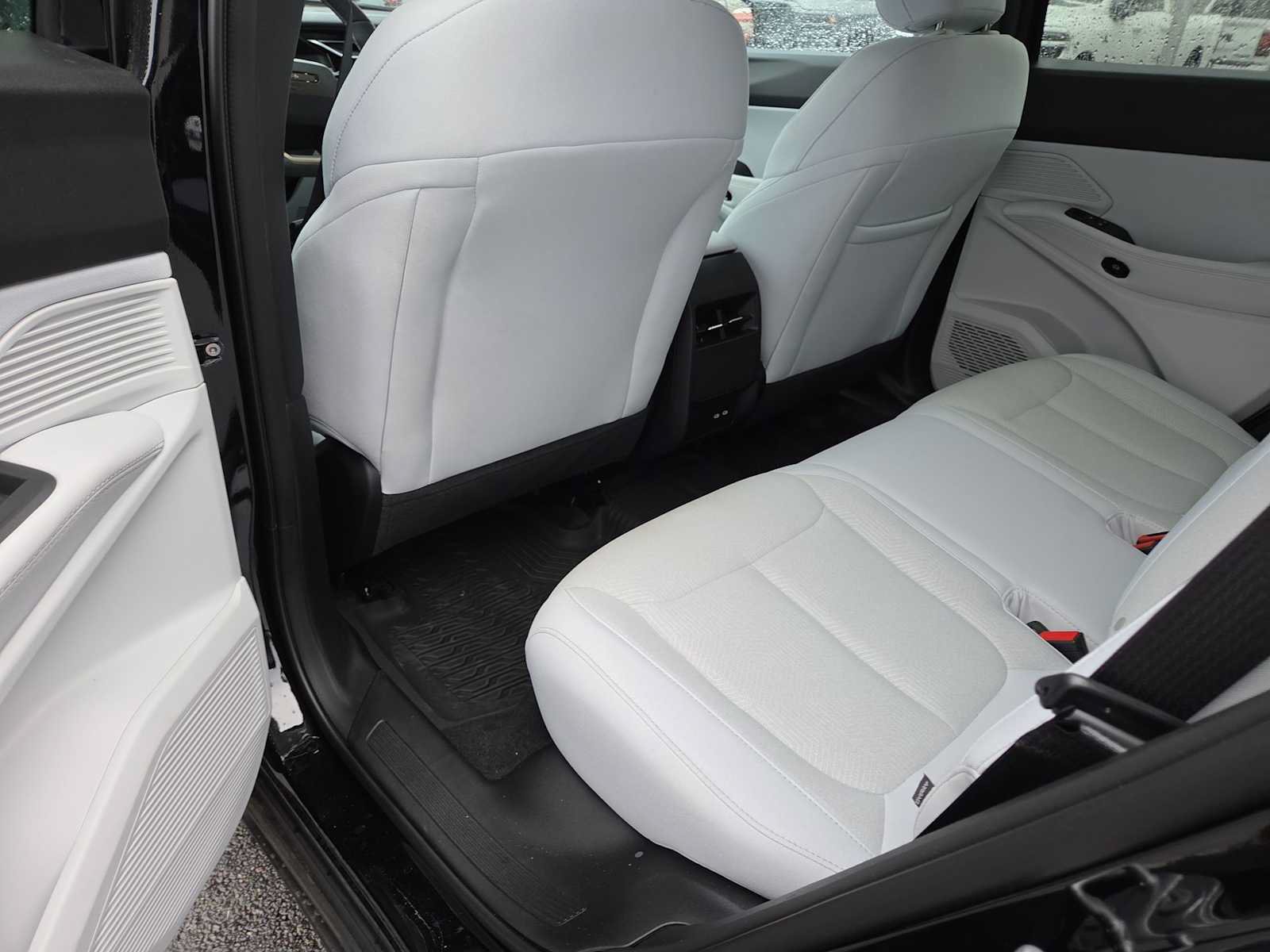 New 2026 Jeep Cherokee Laredo AWD/4WD image 20
