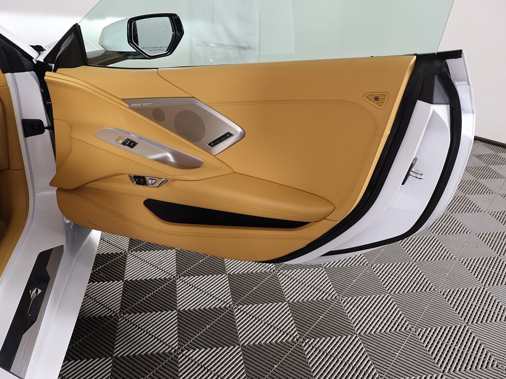 Used 2021 Chevrolet Corvette Stingray Premium Conv w/ Z51 Performance Package image 21