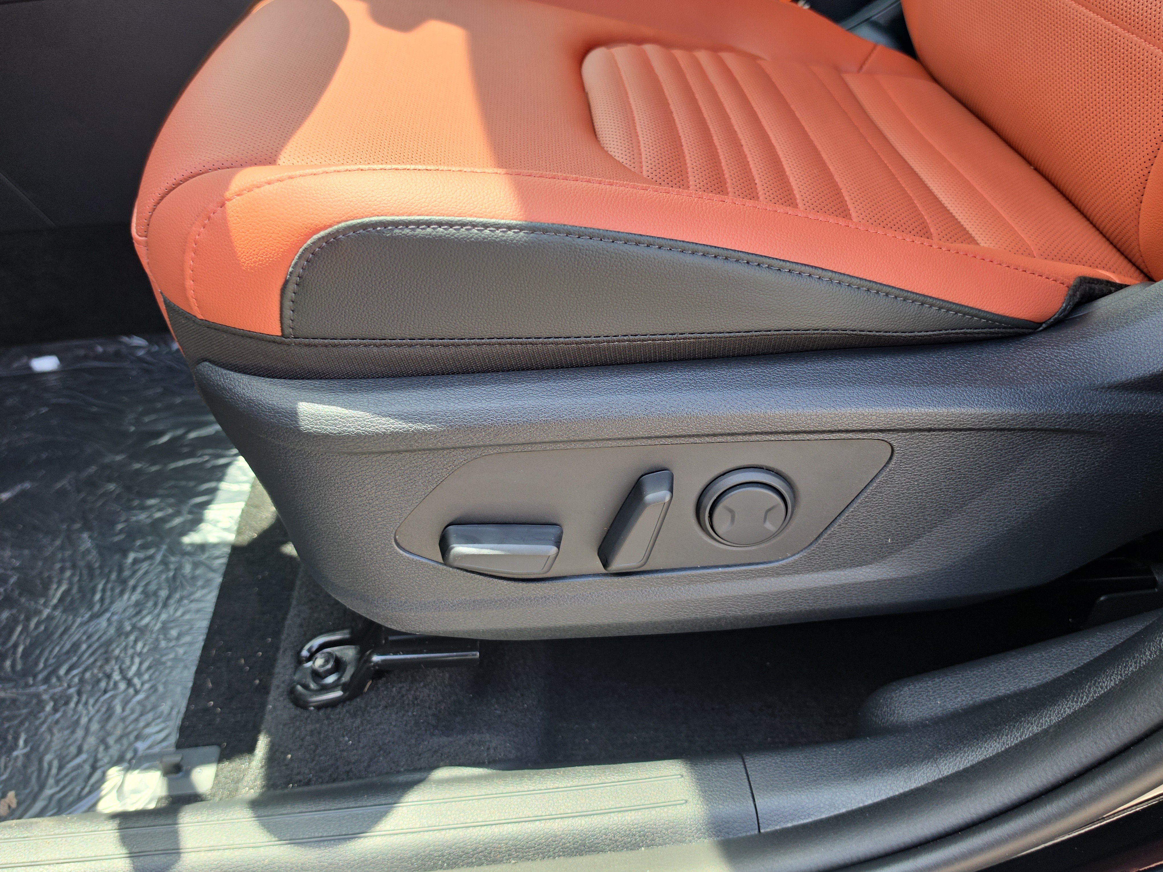 New 2026 Kia Sportage SX FWD image 21