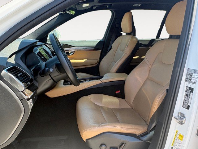 Used 2018 Volvo XC90 T6 Momentum w/ Convenience Package AWD/4WD image 10