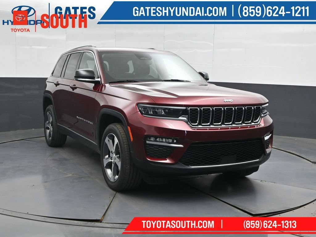 Used 2023 Jeep Grand Cherokee Limited AWD/4WD image 4