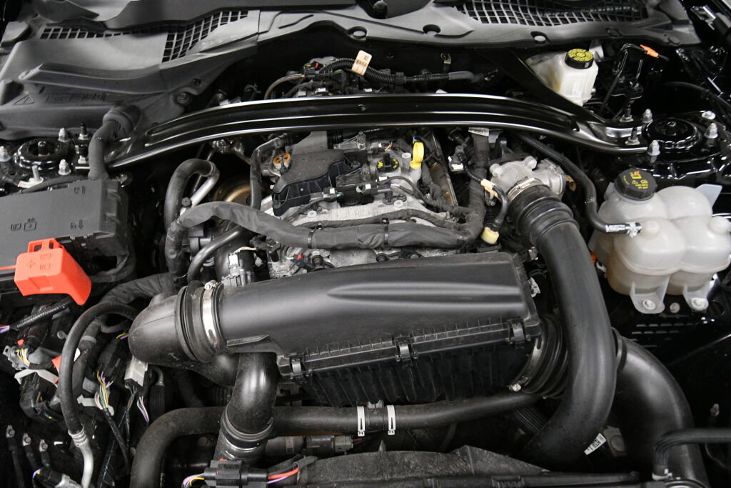 Used 2025 Ford Mustang Premium RWD image 30