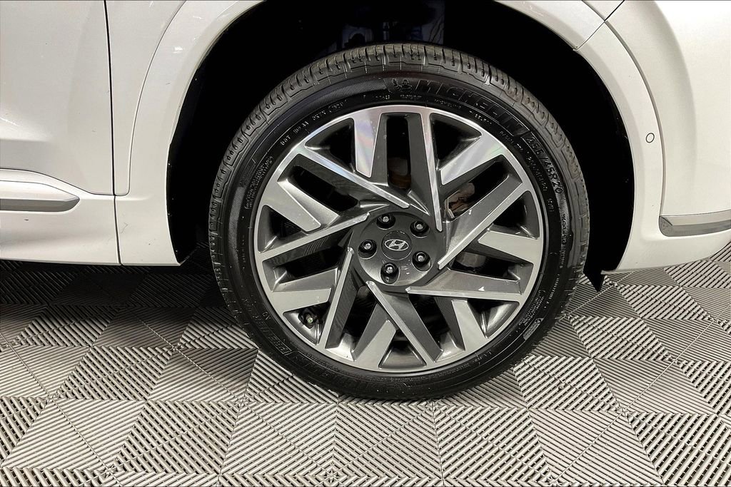 Used 2022 Hyundai Santa Fe Calligraphy image 11