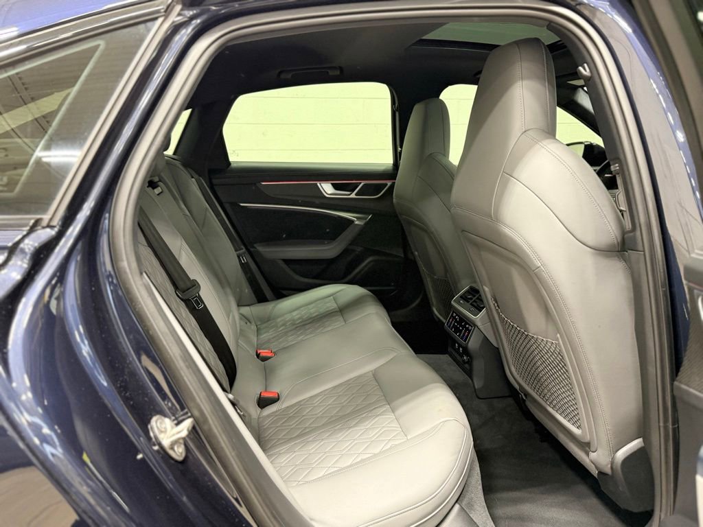 Used 2021 Audi S6 Premium Plus w/ S Sport Package image 42