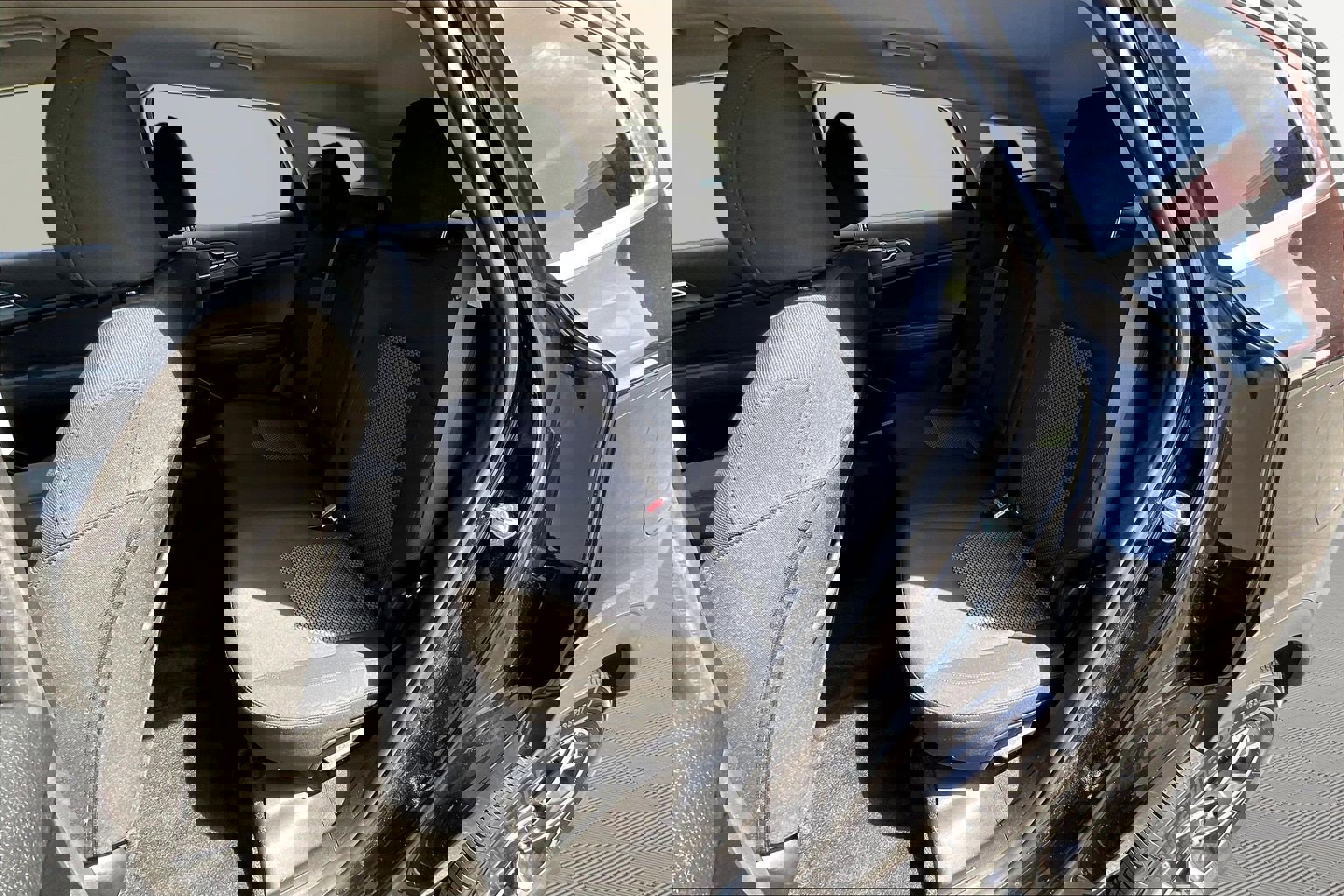 Used 2023 Kia Sportage LX image 23