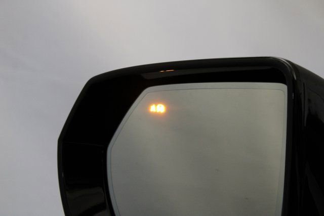 New 2026 Cadillac Escalade ESV Luxury w/ Touring Package image 32