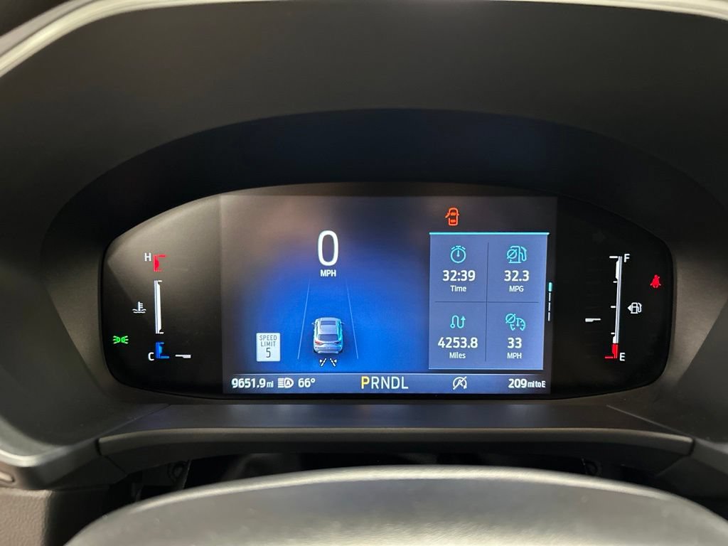 Certified 2025 Ford Escape Active w/ Tech Pack #1 AWD/4WD image 17