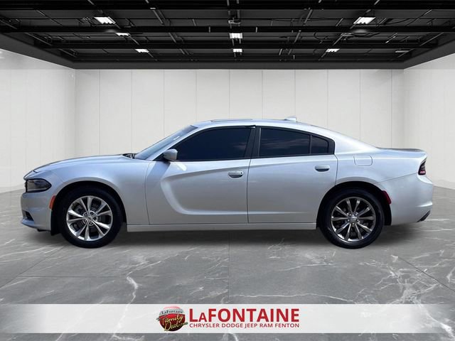 Used 2022 Dodge Charger SXT w/ Cold Weather Package image 2