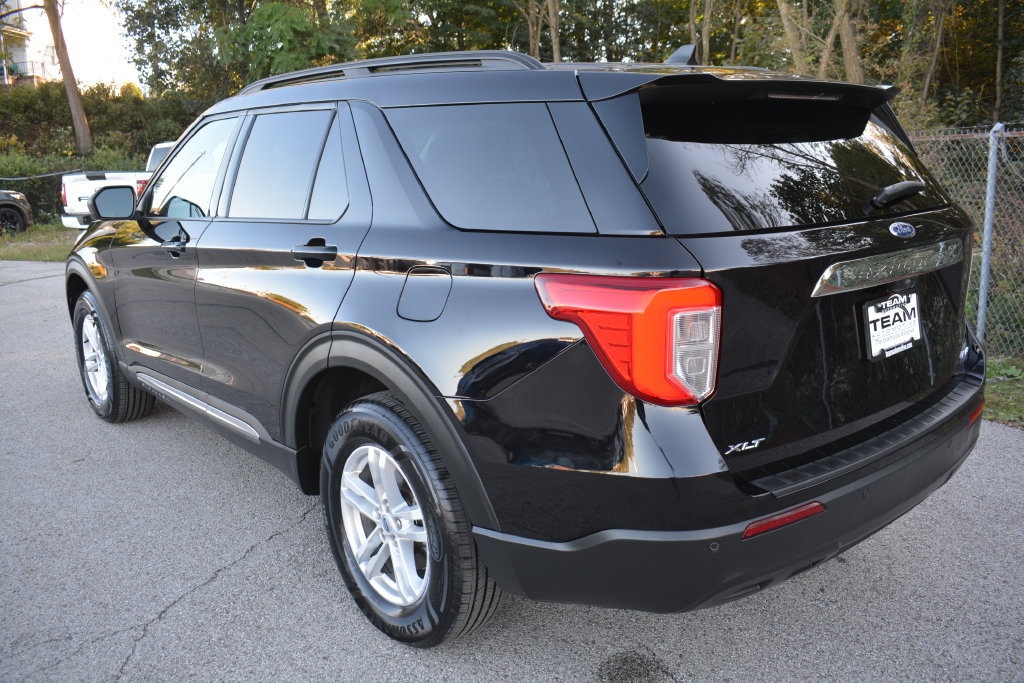 Certified 2024 Ford Explorer XLT AWD/4WD image 7