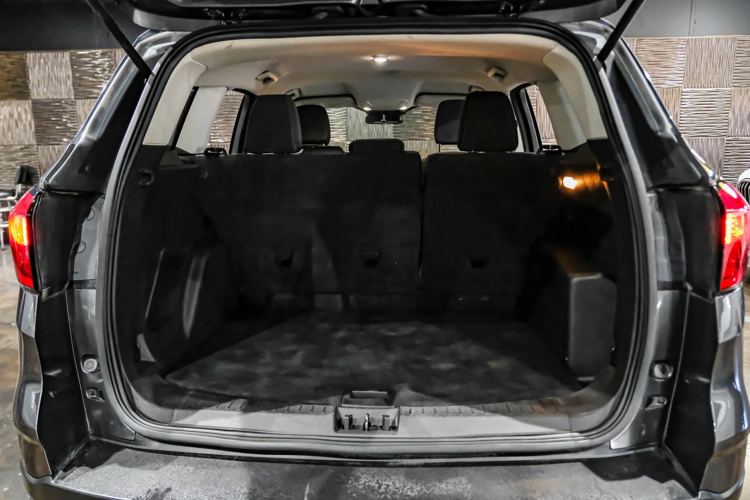 Used 2019 Ford Escape S FWD image 52