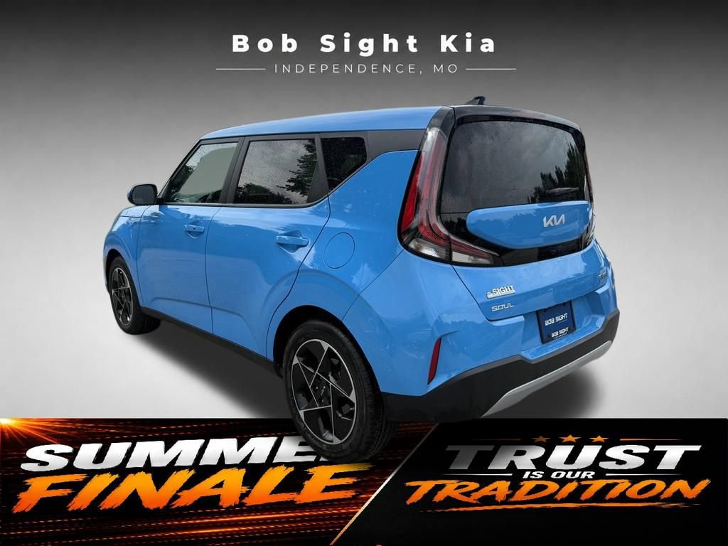 Used 2023 Kia Soul EX FWD image 9