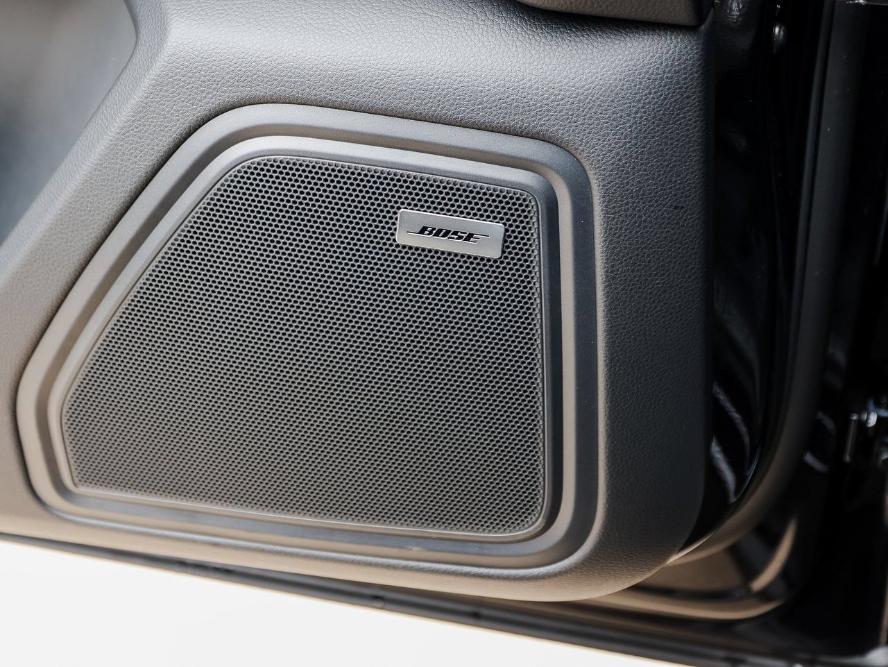 Certified 2026 Porsche Macan AWD/4WD image 22
