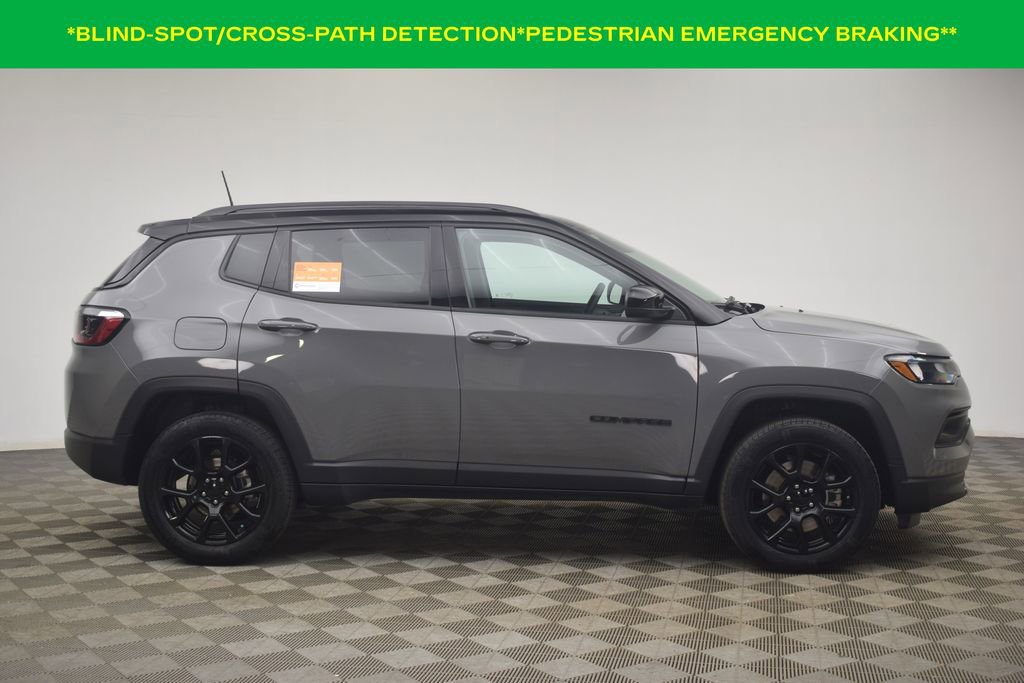 Certified 2023 Jeep Compass Latitude w/ Convenience Group image 11