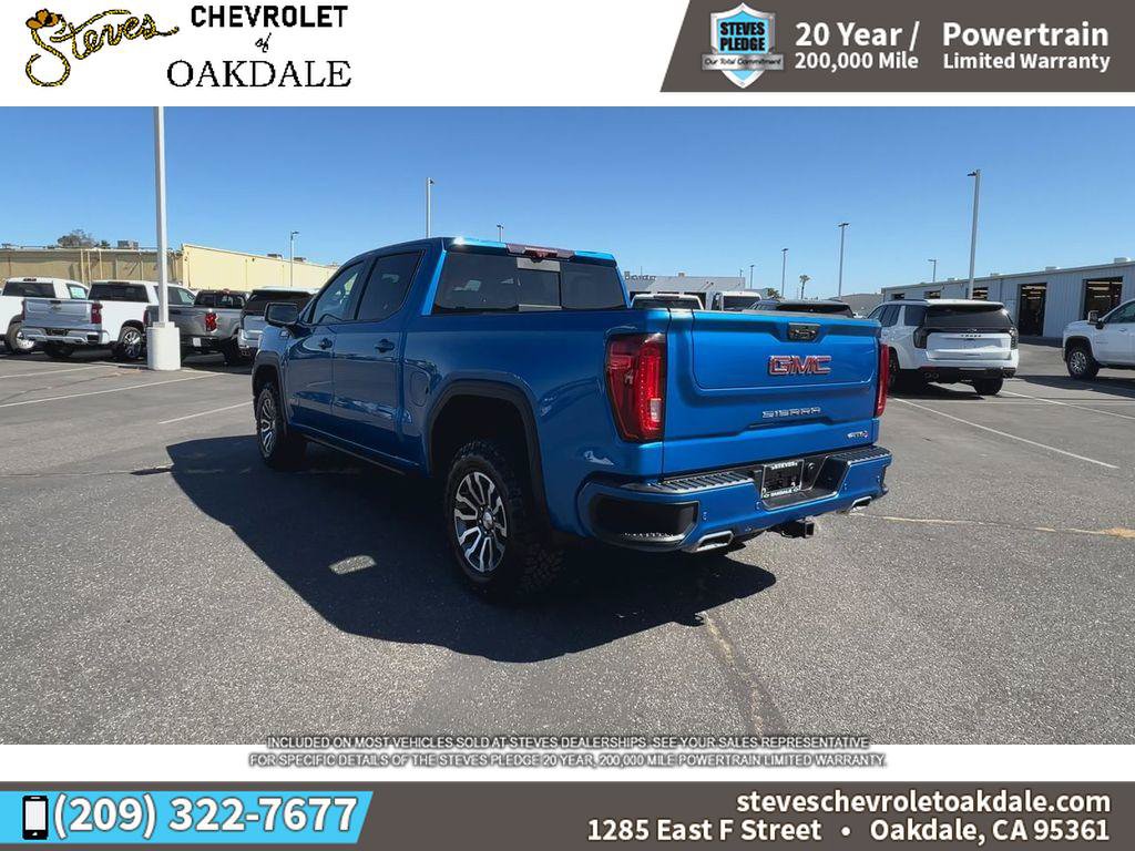 Used 2023 GMC Sierra 1500 AT4 w/ Technology Package AWD/4WD image 9