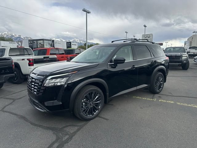 New 2026 Nissan Pathfinder SL w/ SL Premium Package AWD/4WD image 6