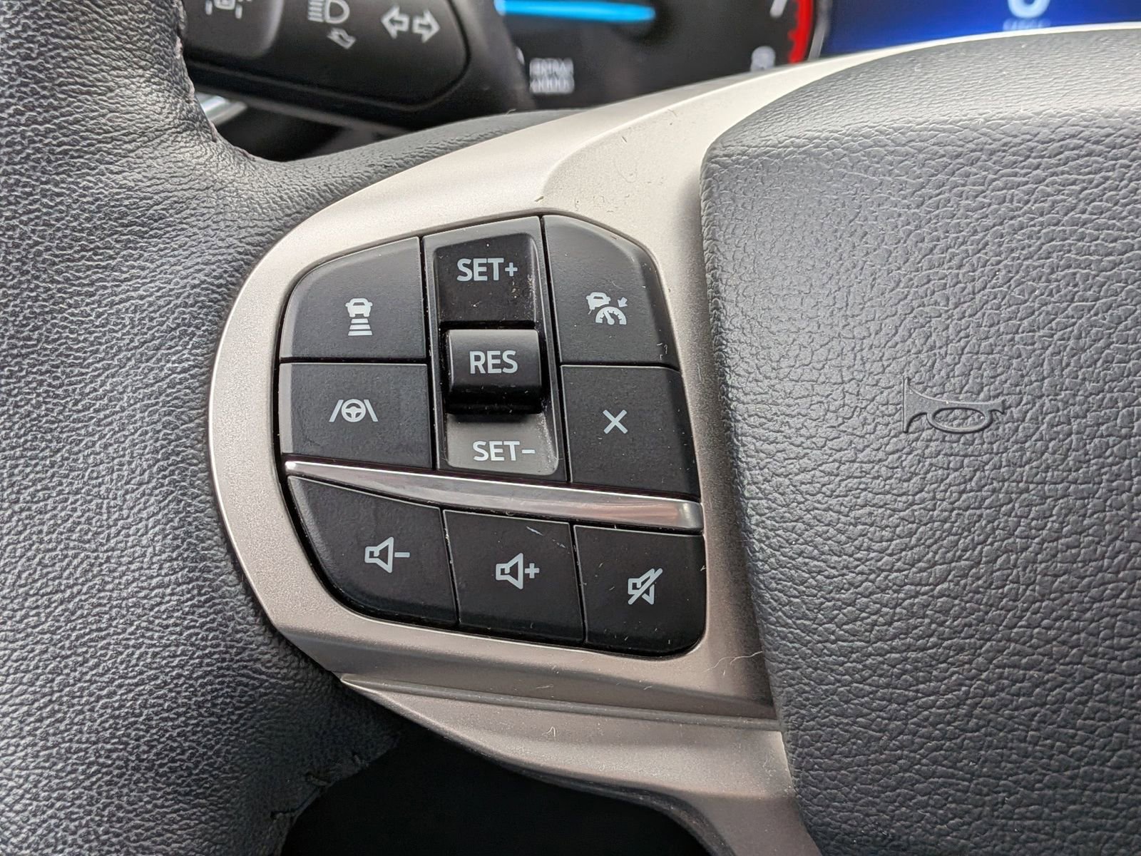 Certified 2023 Ford Explorer XLT w/ Equipment Group 202A image 29