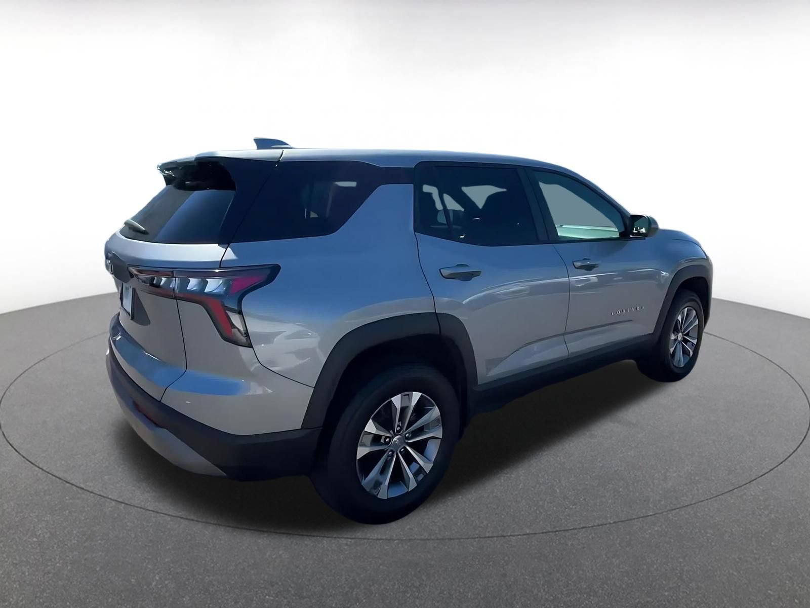 Used 2025 Chevrolet Equinox LT FWD image 13