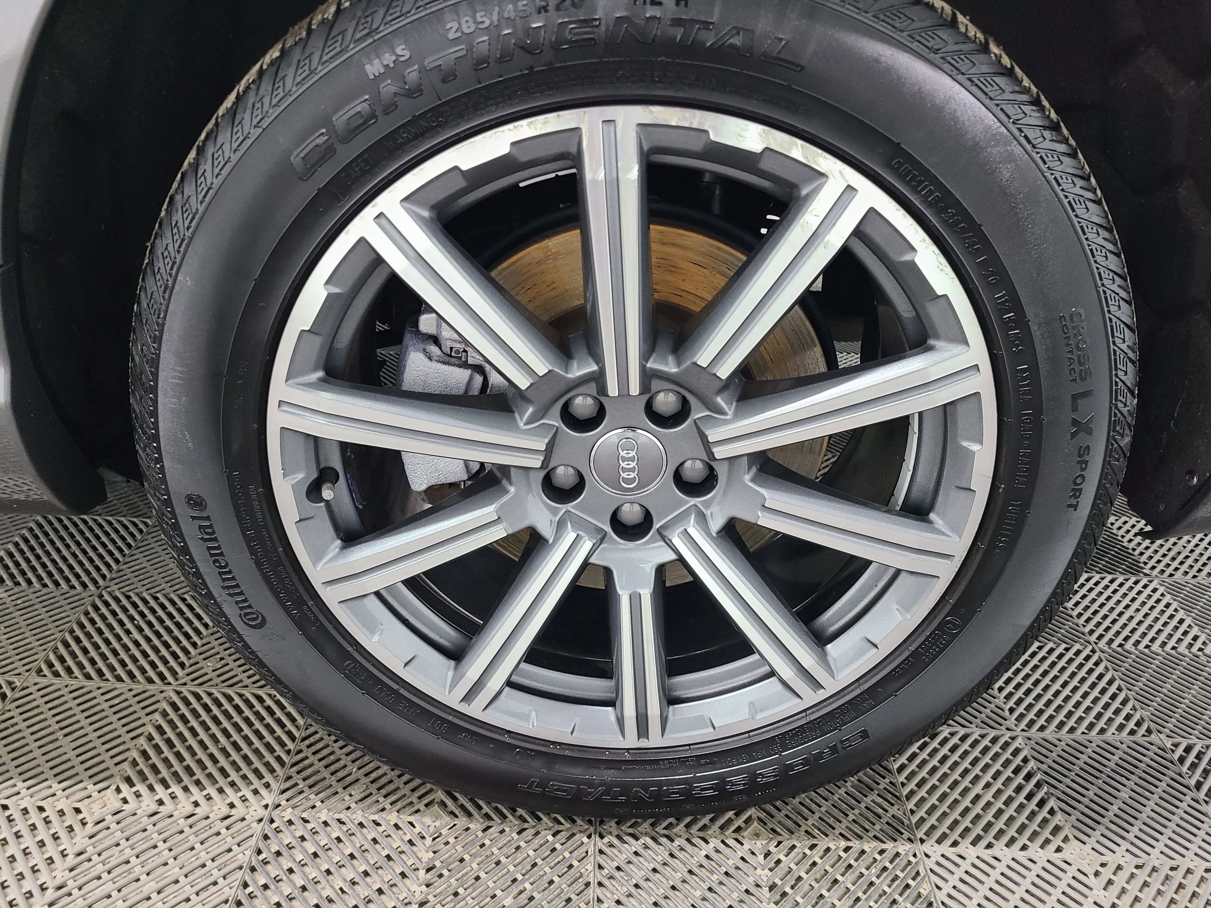 Used 2019 Audi Q7 3.0T Premium w/ Convenience Package image 17