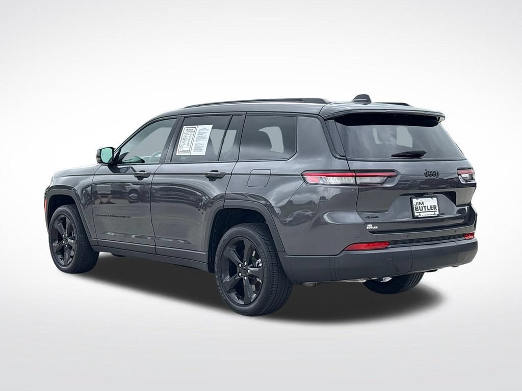 Used 2025 Jeep Grand Cherokee L Altitude AWD/4WD image 5