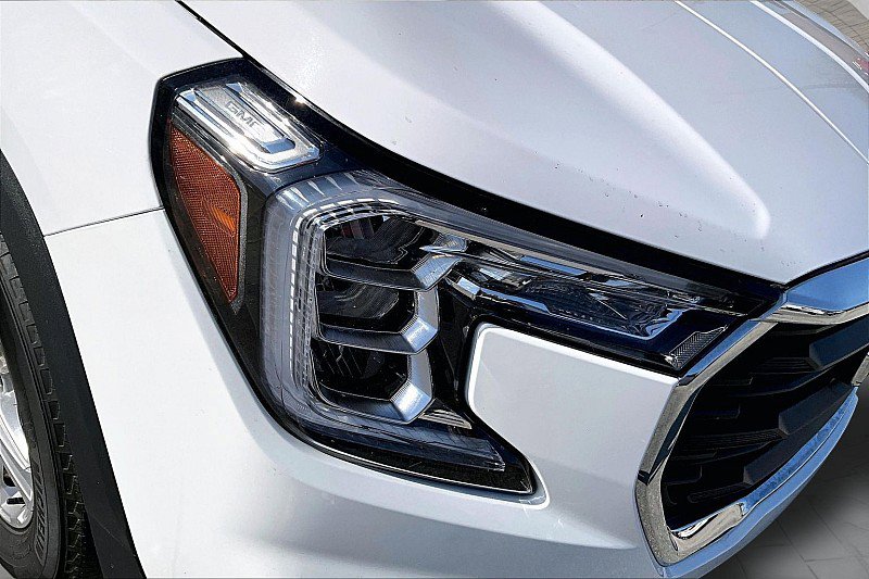 Used 2024 GMC Terrain SLE image 53