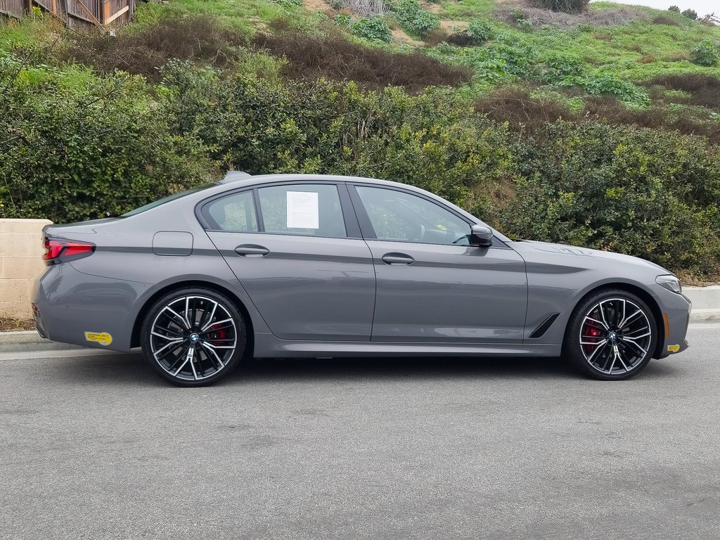 Used 2021 BMW 530e xDrive w/ M Sport Package image 4