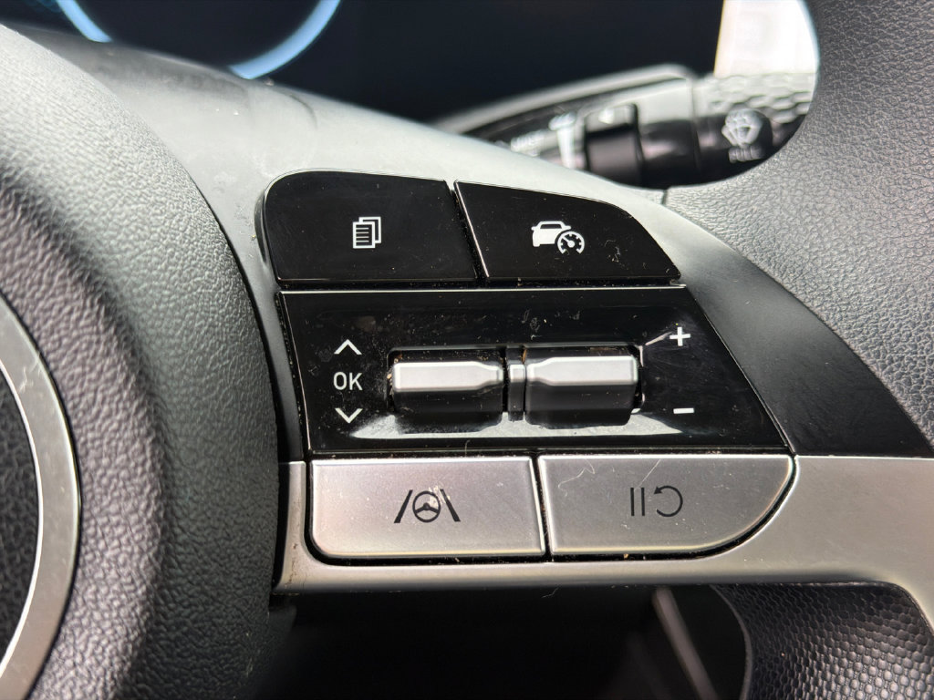 Used 2024 Hyundai Elantra SEL FWD image 25