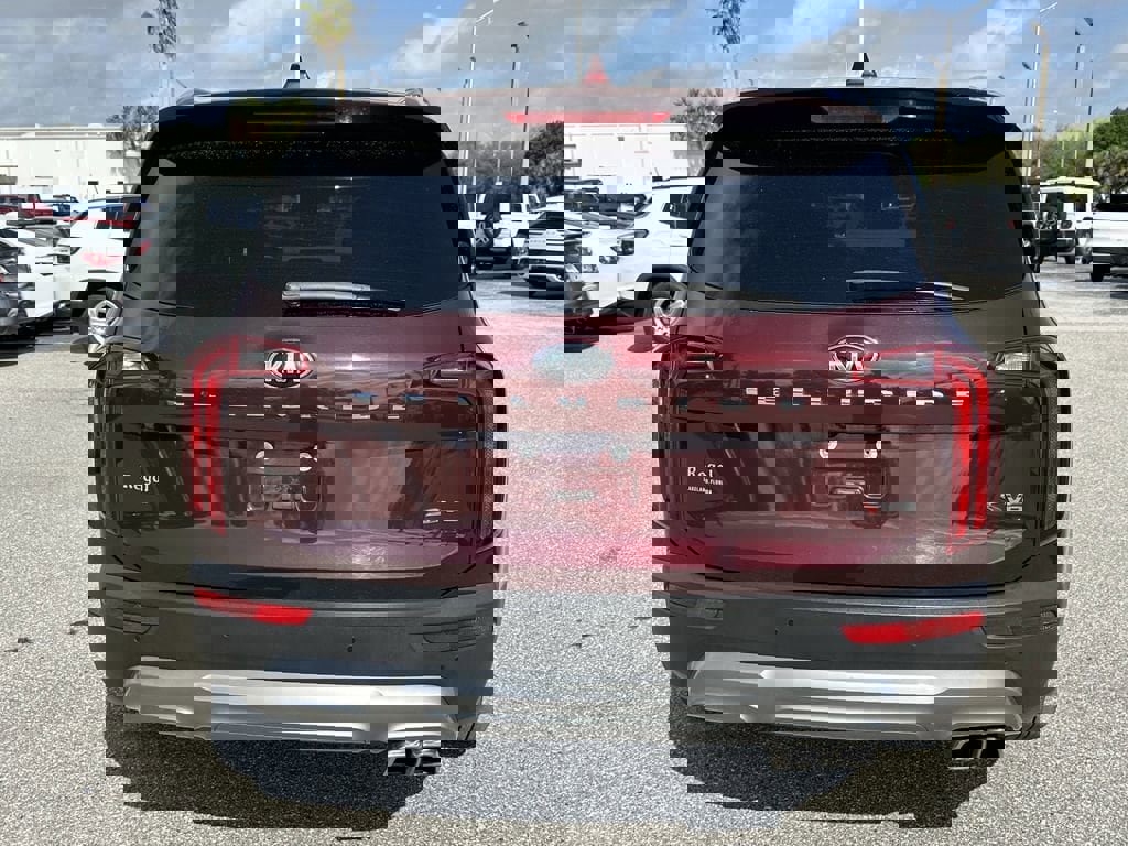 Used 2021 Kia Telluride S image 6