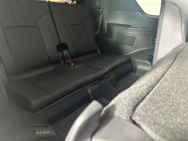 Used 2025 Lexus LX 700h Luxury w/ Appearance Package AWD/4WD image 26