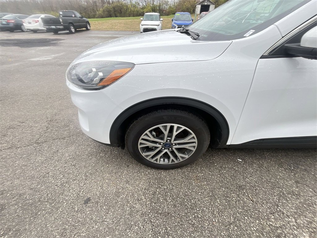 Used 2022 Ford Escape SEL image 10