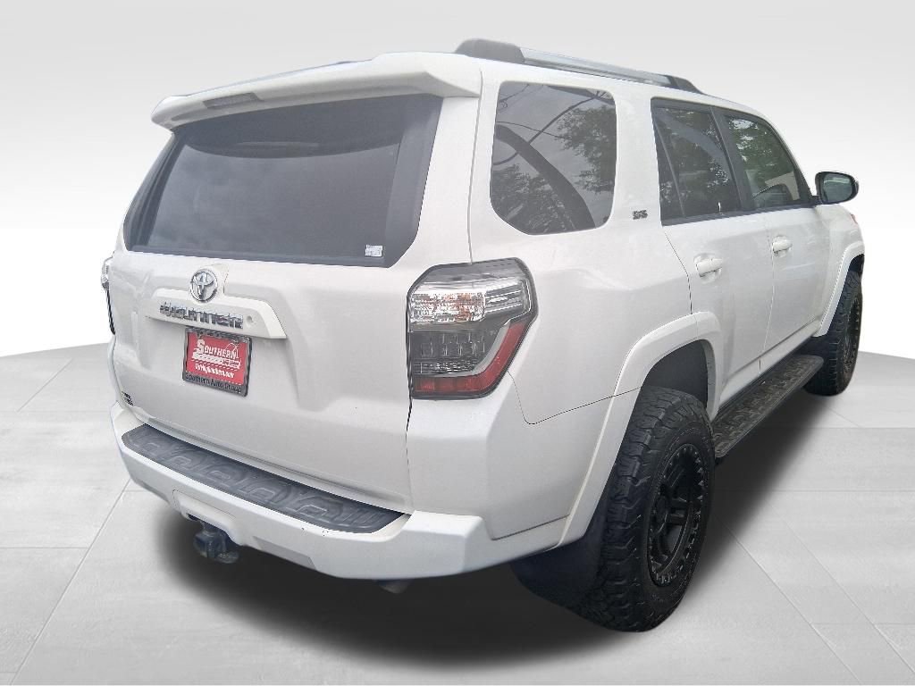 Used 2019 Toyota 4Runner SR5 w/ Wilderness Package AWD/4WD image 5
