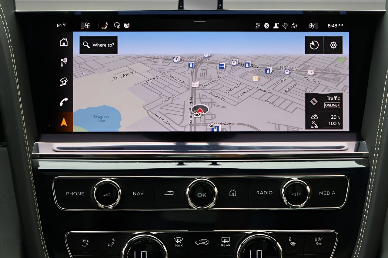 Used 2025 Bentley Bentayga Extended Wheelbase AWD/4WD image 19