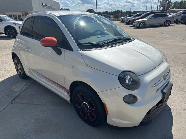 Used 2015 FIAT 500 e w/ Esport Package image 4