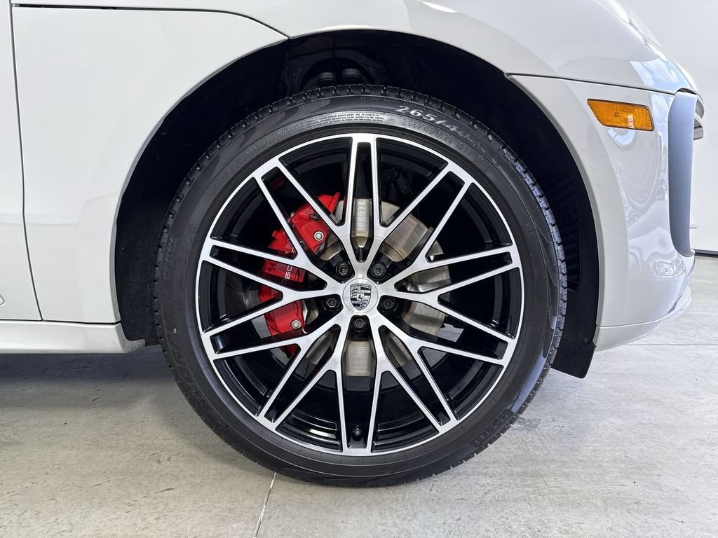 Certified 2025 Porsche Macan S AWD/4WD image 15