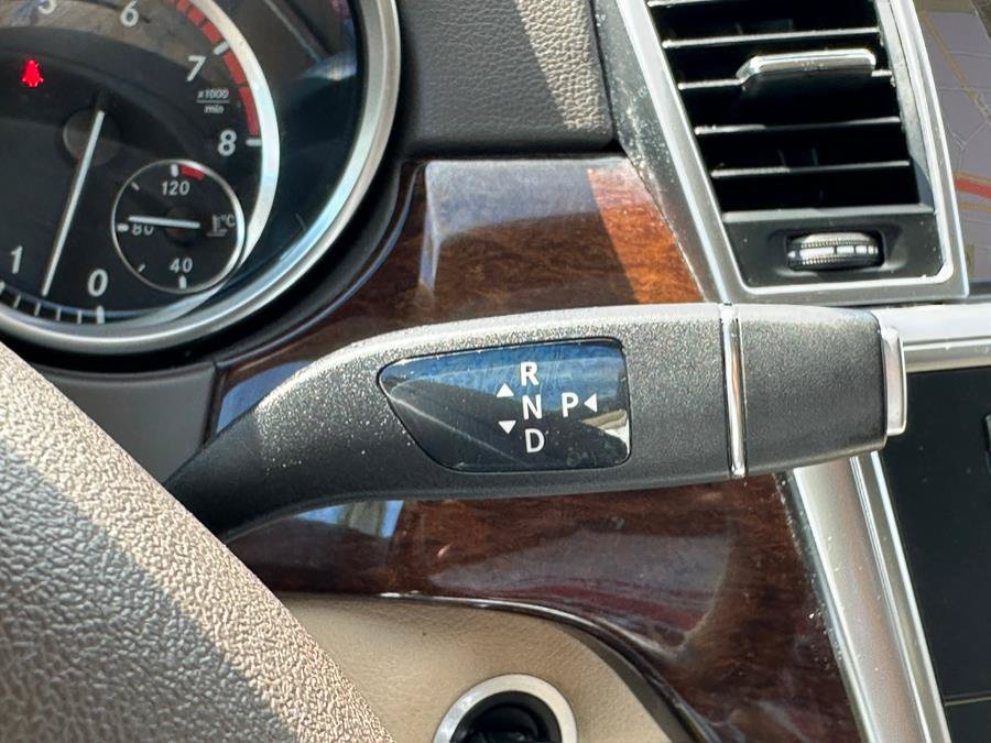 Used 2012 Mercedes-Benz ML 350 4MATIC image 37