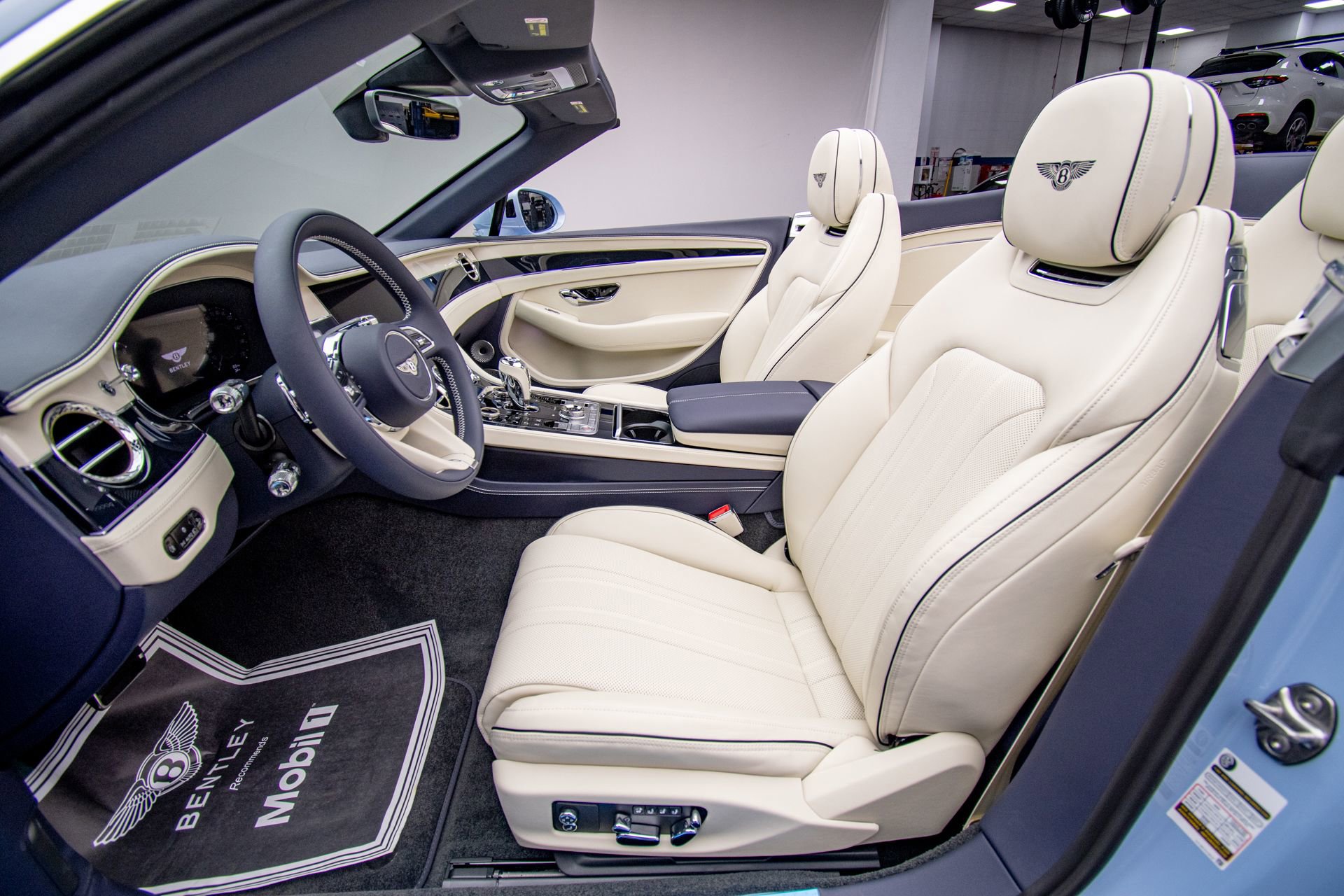 New 2026 Bentley Continental GTC AWD/4WD image 21