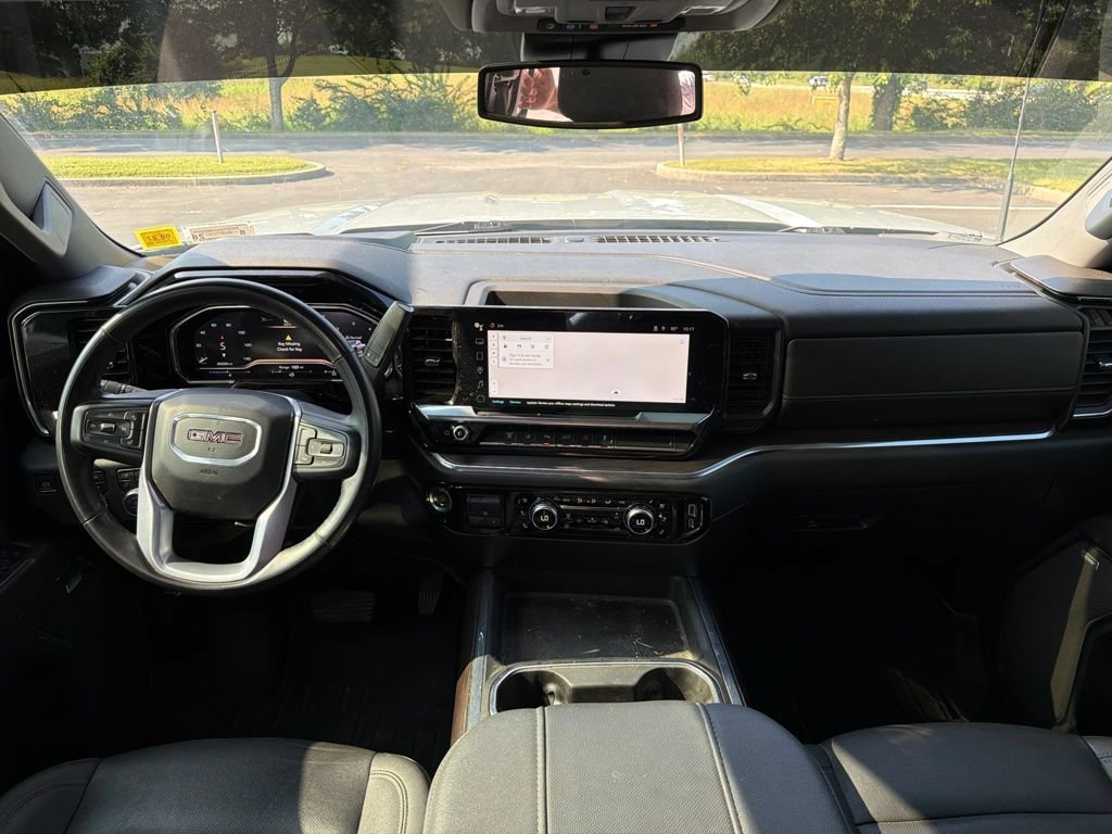 Used 2024 GMC Sierra 2500 SLT w/ SLT Premium Package AWD/4WD image 8
