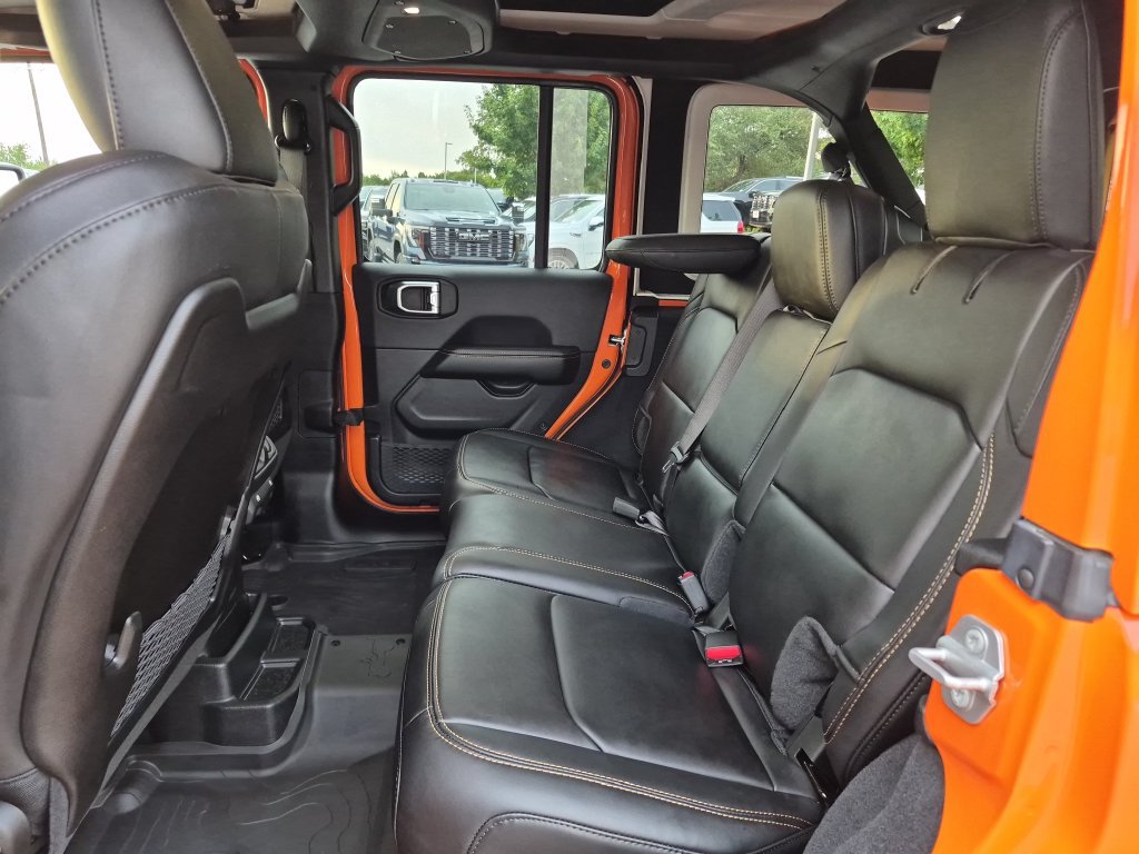 Used 2025 Jeep Wrangler Unlimited Rubicon 392 AWD/4WD image 32