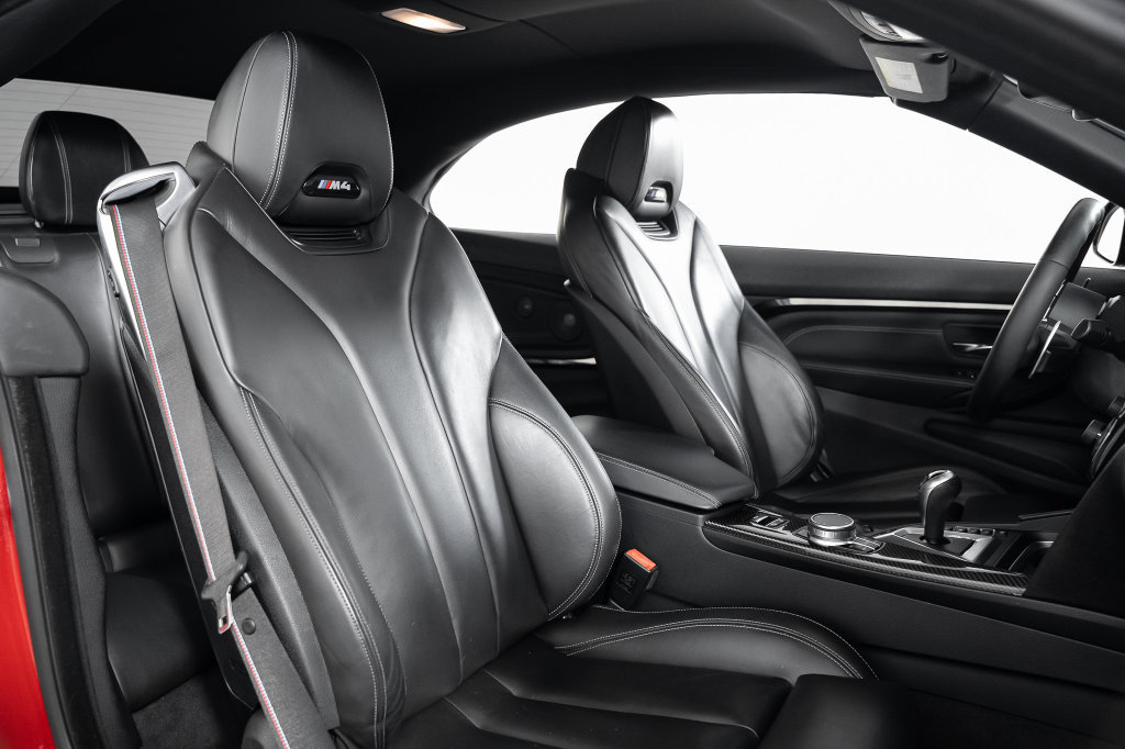 Used 2020 BMW M4 Convertible w/ Competition Package RWD image 22