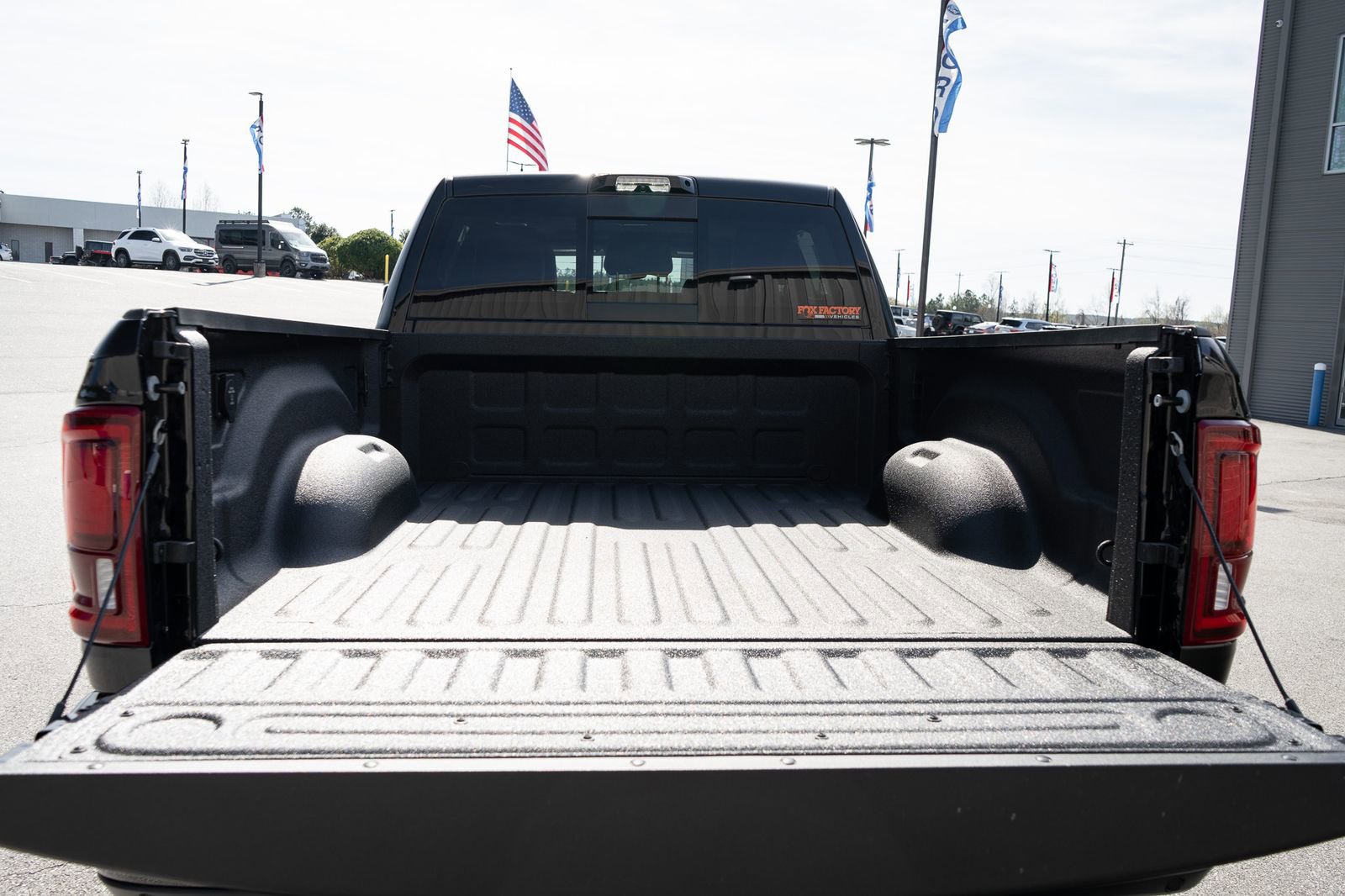 New 2026 RAM 2500 Laramie w/ Night Edition AWD/4WD image 18