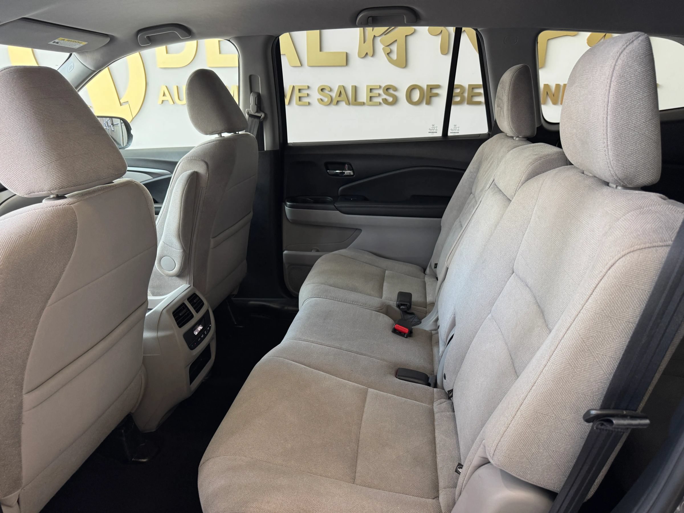Used 2021 Honda Pilot EX image 25