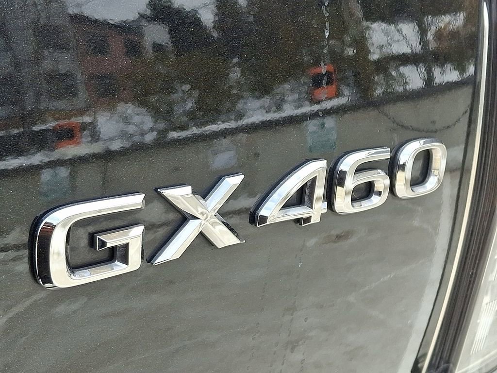 Used 2023 Lexus GX 460 Premium w/ Accessory Package image 30