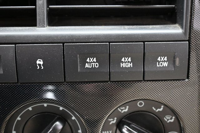 Used 2006 Ford Explorer XLT AWD/4WD image 20