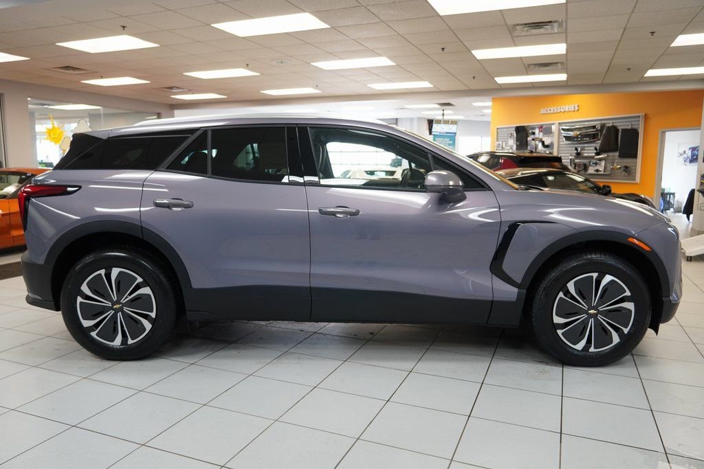 New 2025 Chevrolet Blazer EV LT AWD/4WD image 29