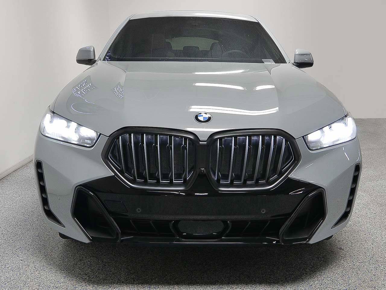 New 2027 BMW X6 xDrive40i AWD/4WD image 2