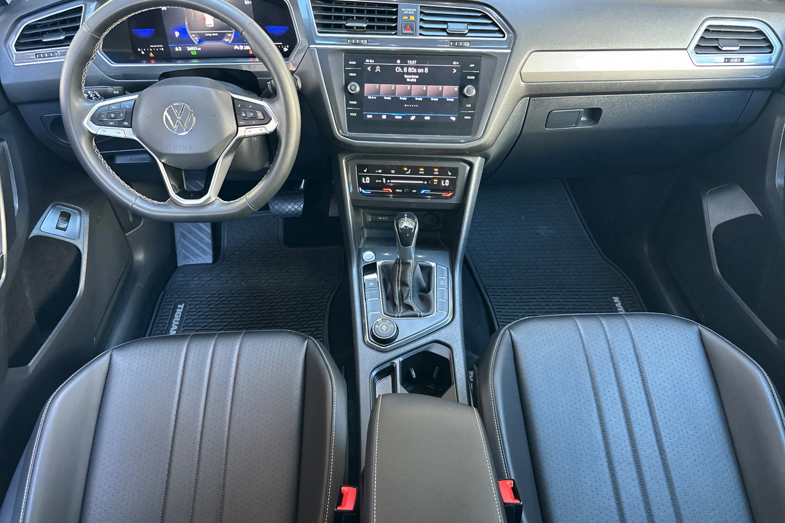 Used 2022 Volkswagen Tiguan SE image 10