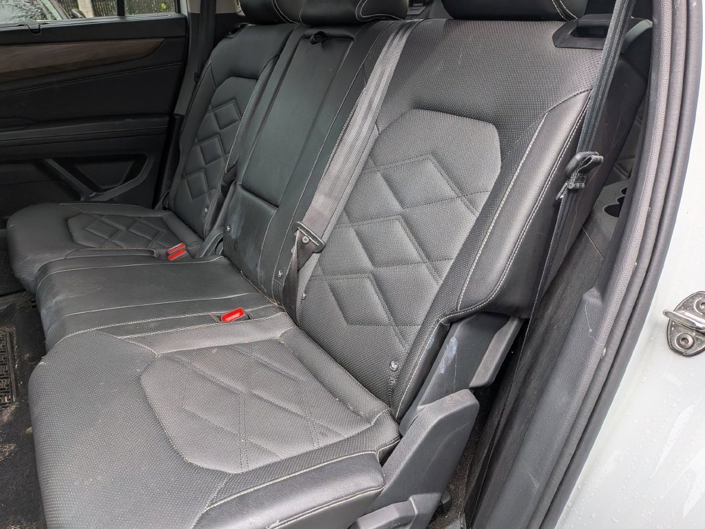 Used 2024 Volkswagen Atlas SE FWD image 28
