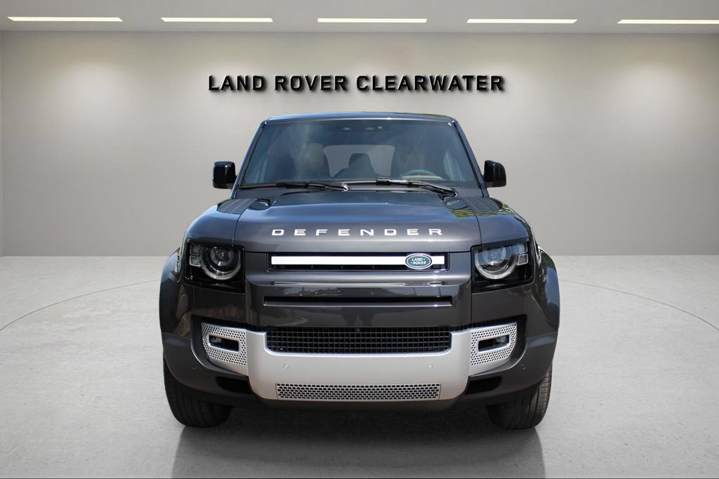 New 2025 Land Rover Defender 110 S AWD/4WD image 8