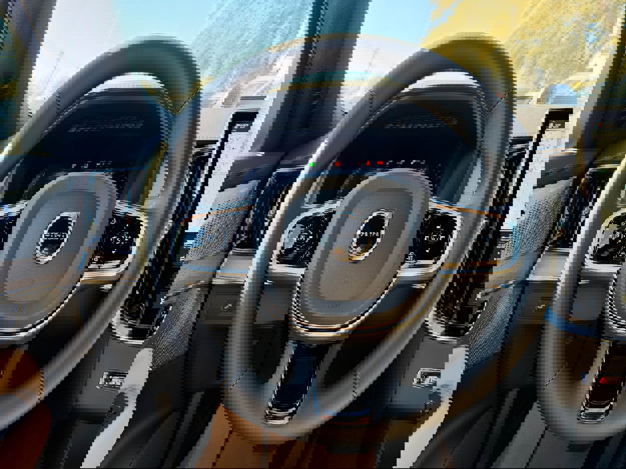 New 2026 Volvo XC90 T8 Ultra w/ Lounge Package image 14