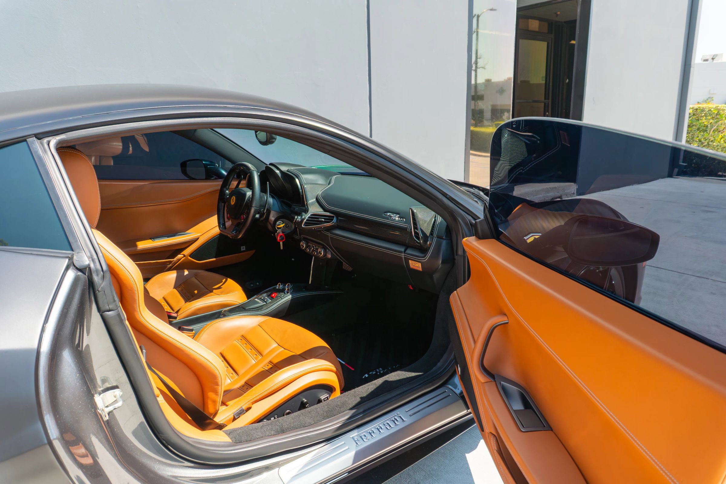 Used 2012 Ferrari 458 Italia Coupe image 13