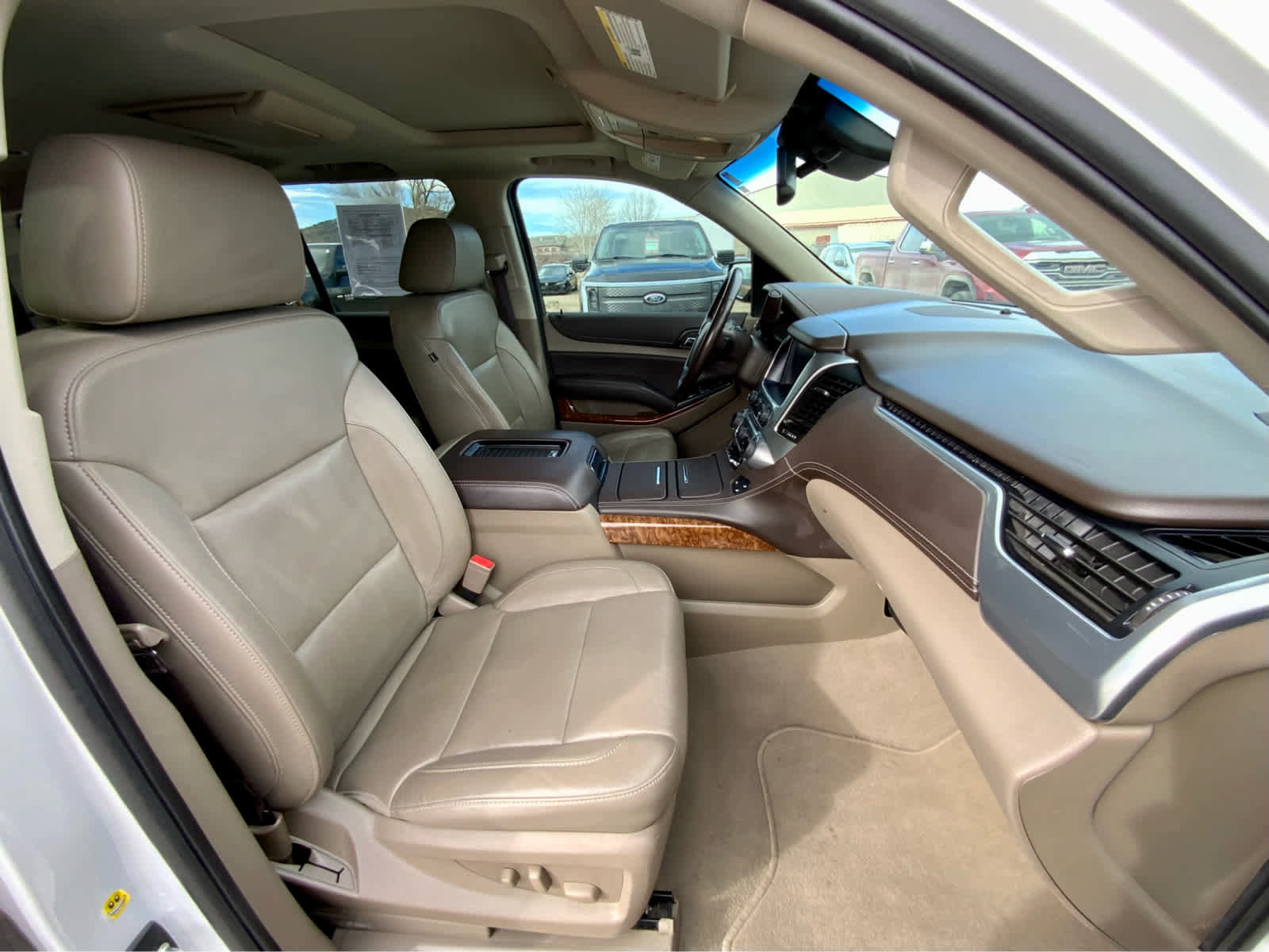 Used 2020 Chevrolet Tahoe Premier AWD/4WD image 17